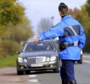 controle gendarme mercedes