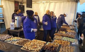 cabanes en fete gateaux pouce