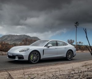 PORSCHE PANAMERA 4 E-Hybrid