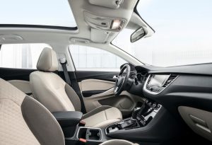 Verges opel GrandlandX interieur