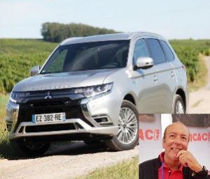 mitsubishi outlander verges portrait sur la route