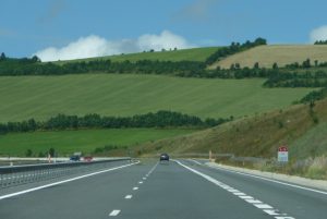 SLR verges autoroute