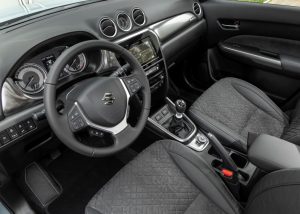 suzuki vitara hybrid interieur SLR verges